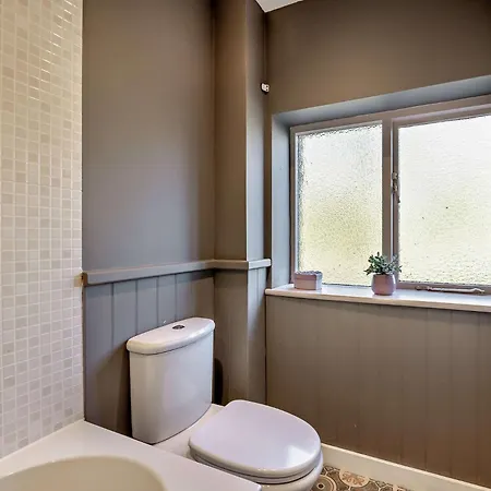 3 Bed In Richmond 91351 Casa vacanze